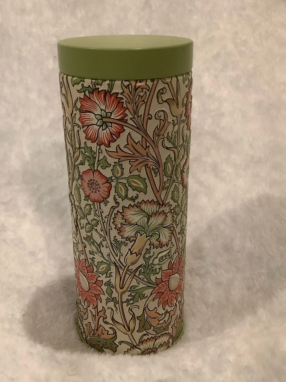 William Morris Co Scented Vanilla Sandalwood Hand Cream in Gift Tin NWT 3.4oz.